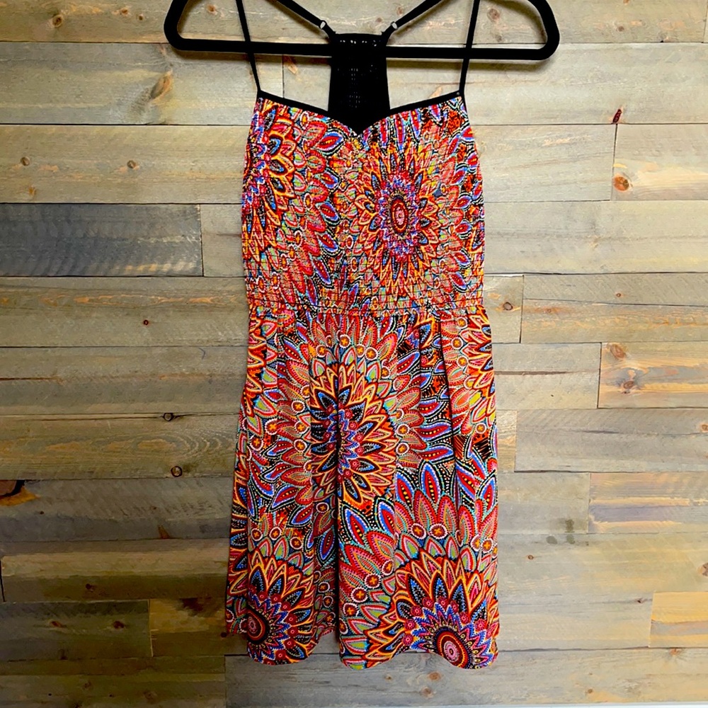 T- back floral dress. Cinched top.
